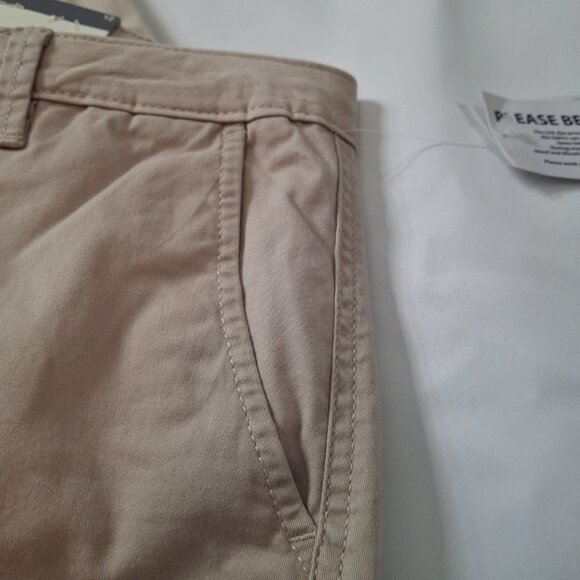 Womens Cotton Bermuda Shorts Size 12 Cotton Spandex w Stretch Beige Tan George - Picture 6 of 10